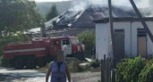 В пригороде Новороссийска сгорел жилой дом. С огнем боролись 48 человек