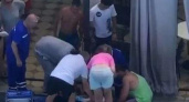 В Анапе ребенок едва не утонул в бассейне, пока его родители отдыхали в баре