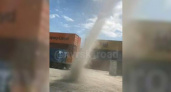 «Так зарождаются торнадо». Новороссийцы сняли на видео мощный вихрь