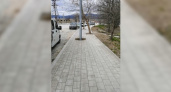 Новый тротуар в 13-м микрорайоне Новороссийска напоминает горожанам полосу препятствий