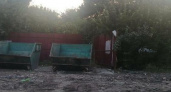 Из-под окон жителей 16-го микрорайона Новороссийска убрали свалку старых качелей, бытового мусора и покрышек