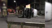 Перелом позвоночника и раны на лице от осколков стекла. В Новороссийске от удара с КамАЗом перевернулась маршрутка с пассажирами