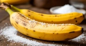 Банановую кожуру посыпаю солью — весь июнь не нарадуюсь своей смекалке: идеальный лайфхак для лентяев