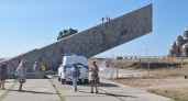 В Новороссийске с мемориала «Малая Земля» «спустили» туристку