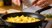 Грамотные хозяйки жарят яичницу не на сале и масле — этот продукт в 100 раз полезнее, запомните этот лайфхак навсегда