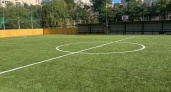 В спортивной школе «Победа» в Новороссийске обновили стадион: поле готово принимать юных футболистов