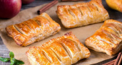 Справится даже ребенок! Быстрая и невероятно вкусная выпечка: ароматные слоёные треугольники с яблоками из магазинного теста