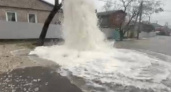 В 2026 году начнут разрабатывать проект для реконструкции водопровода по улице Пограничной, где регулярно бьет фонтан высотой с пятиэтажку