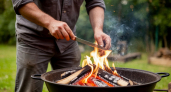 Угли за пять минут без химии: этот трюк из домашних запасов спасёт любой шашлык