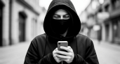Всего две фразы, и мошенники бросят трубку: что советуют эксперты россиянам