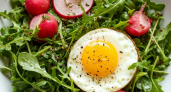 Первый урожай на даче: что вкусного приготовить из редиски и рукколы