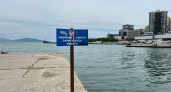В центре Новороссийска на городском пляже утонула женщина: подробности трагедии  