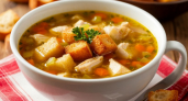 Сырный суп с курицей и гренками: рецепт уюта на начало осени
