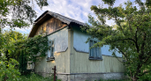 Чем закрыть цоколь дома на сваях: недорогие варианты своими руками