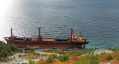 Рио, прощай! Знаменитый сухогруз, выброшенный на мель между Кабардинкой и Новороссийском, начали распиливать