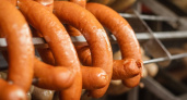 Внутри лишь 100% мясо: в Роскачестве назвали лучшие сосиски и сардельки