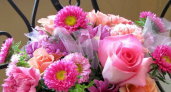 Цветы к любому празднику первой учительнице или любимой маме: доставка в любой город