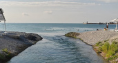 Предупредите детей! В проран Суджукской лагуны в Новороссийске активно стала заходить вода, купаться здесь опасно