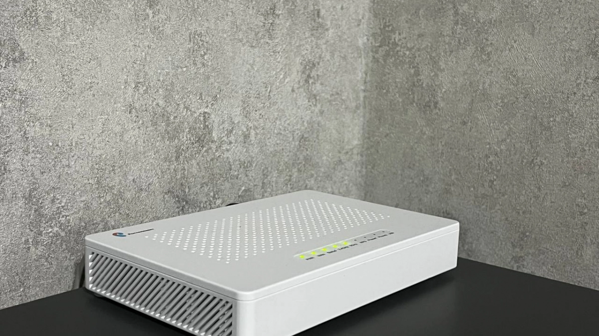 99% людей даже не знают, что эта кнопка в роутере делает интернет в 2 раза быстрее