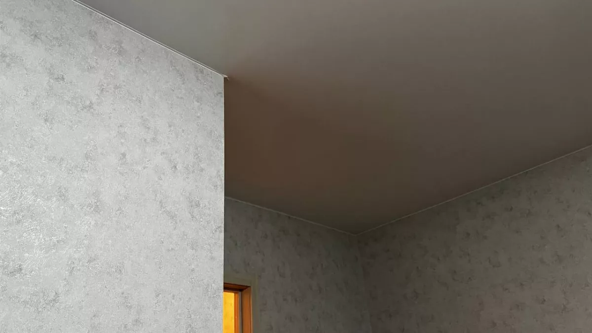 Потолки, от которых захватывает дух: натяжные ушли в далекое прошлое — 4 варианта, которые делают интерьер дорогим