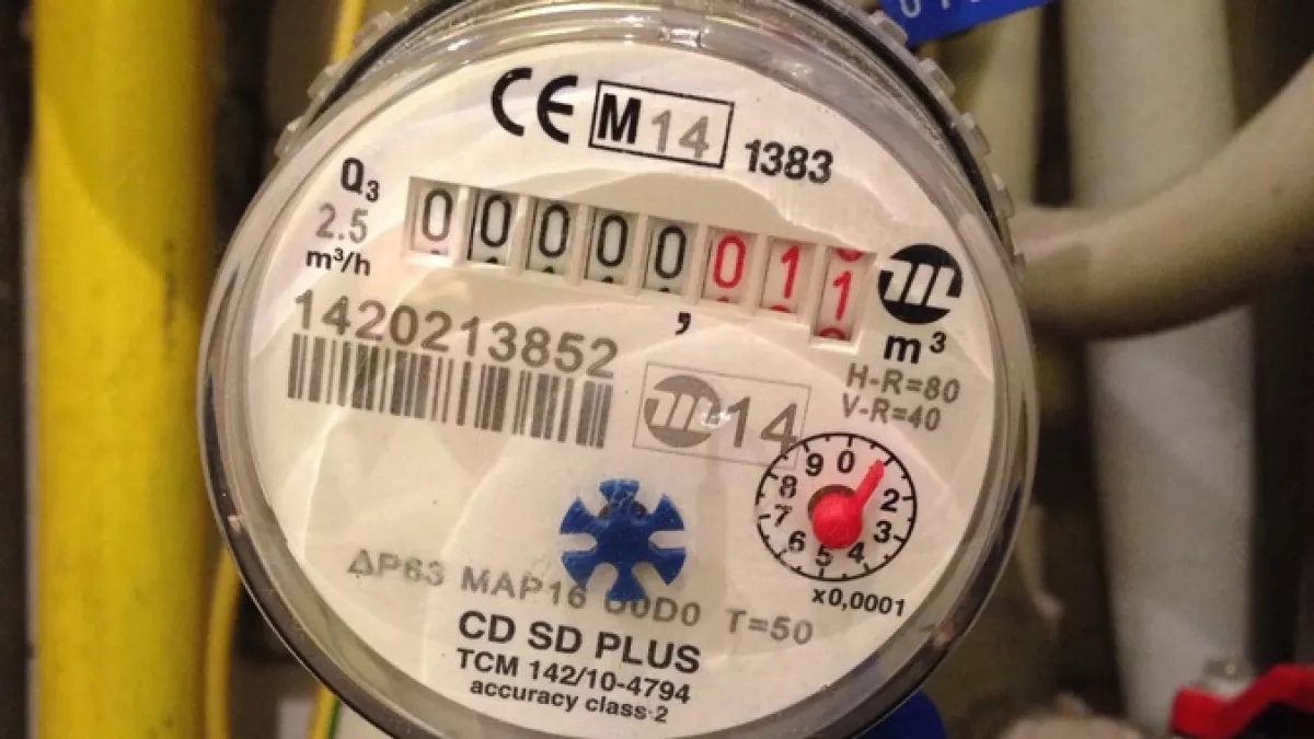 Счетчик воды крутится даже при закрытых кранах: легкие способы устранить проблему и не переплачивать