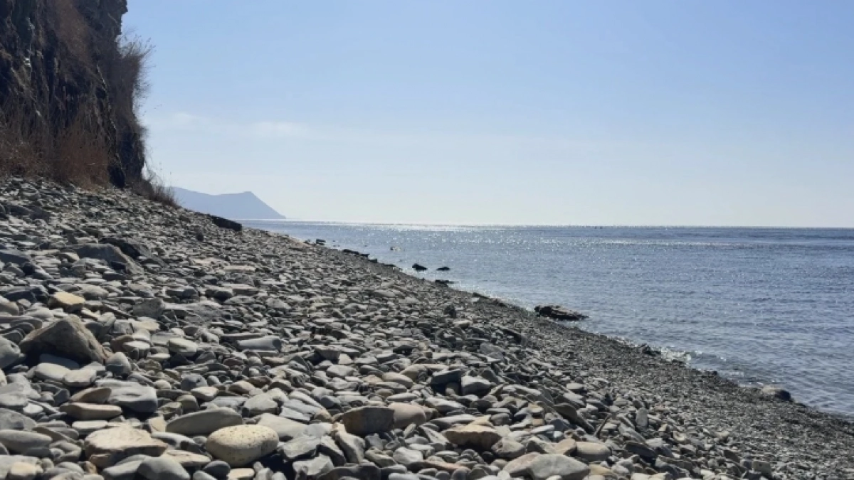 Восемь пляжей Анапы готовятся открыть к сезону: их исключили из зоны риска