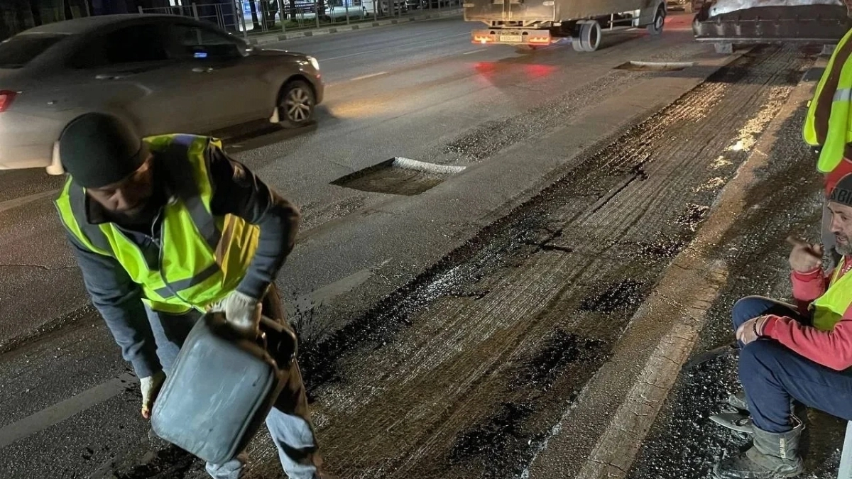 В Новороссийске продолжают ремонтировать дороги: адресный план работ на ближайший месяц