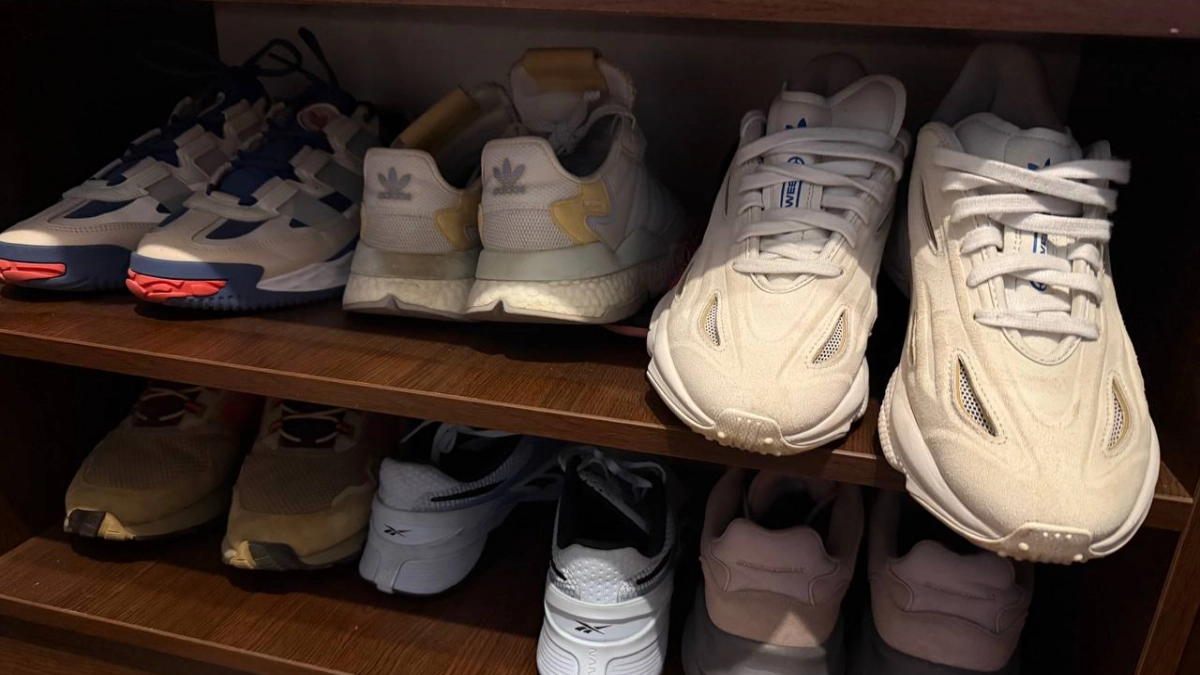 2 ложки в миску, 20 минут — и даже старые пятна на белых кедах исчезают без следа