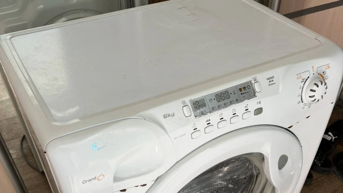 Машинка пляшет так, что соседи стучат по батареям: один дешевый трюк навсегда успокоит бешеную стиралку