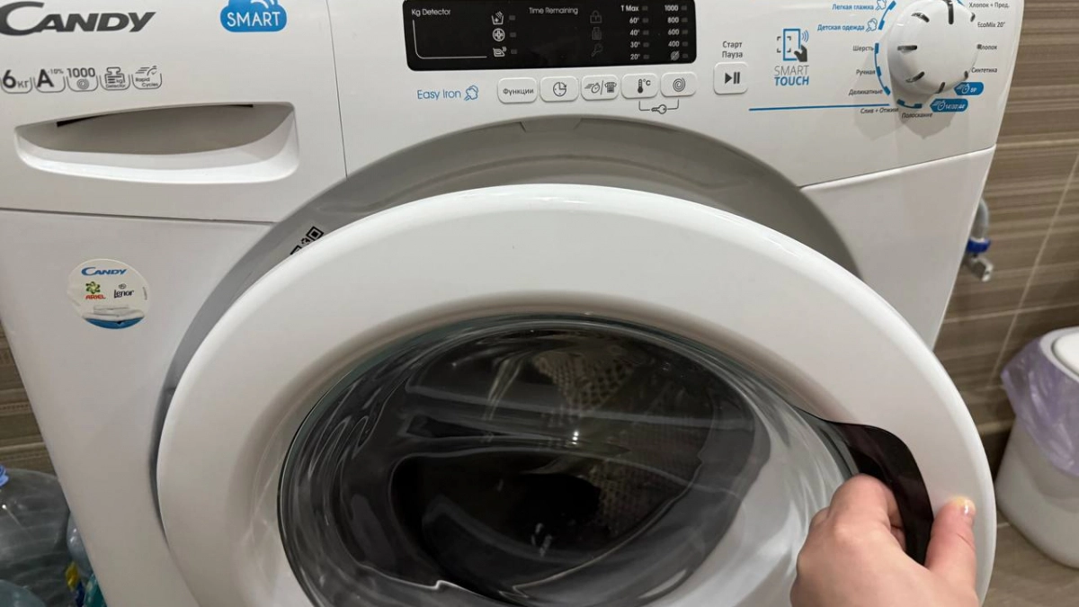 Один пакетик в стиралку — и вещи как после химчистки: мягкие, свежие, ни одного катышка