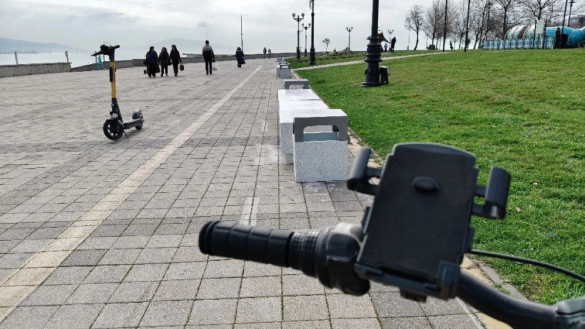 Ни сесть, ни проехать: в Новороссийске лавочки довели горожан до кипения