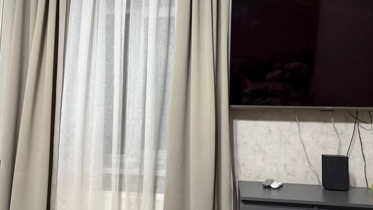 Вешать тюль на окна — колхоз: чем продвинутые хозяйки заменяют классические шторы в 2026