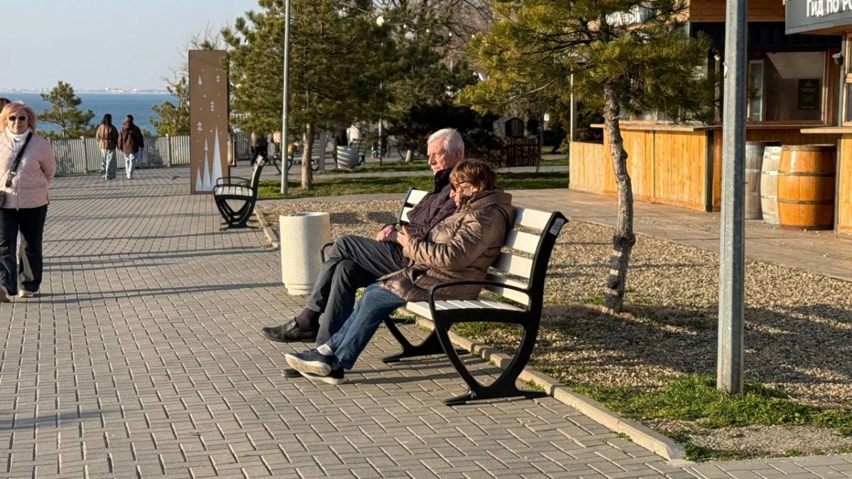 Достаньте трудовую книжку из шкафа: как пенсионеру получить надбавку за стаж до 2002 года