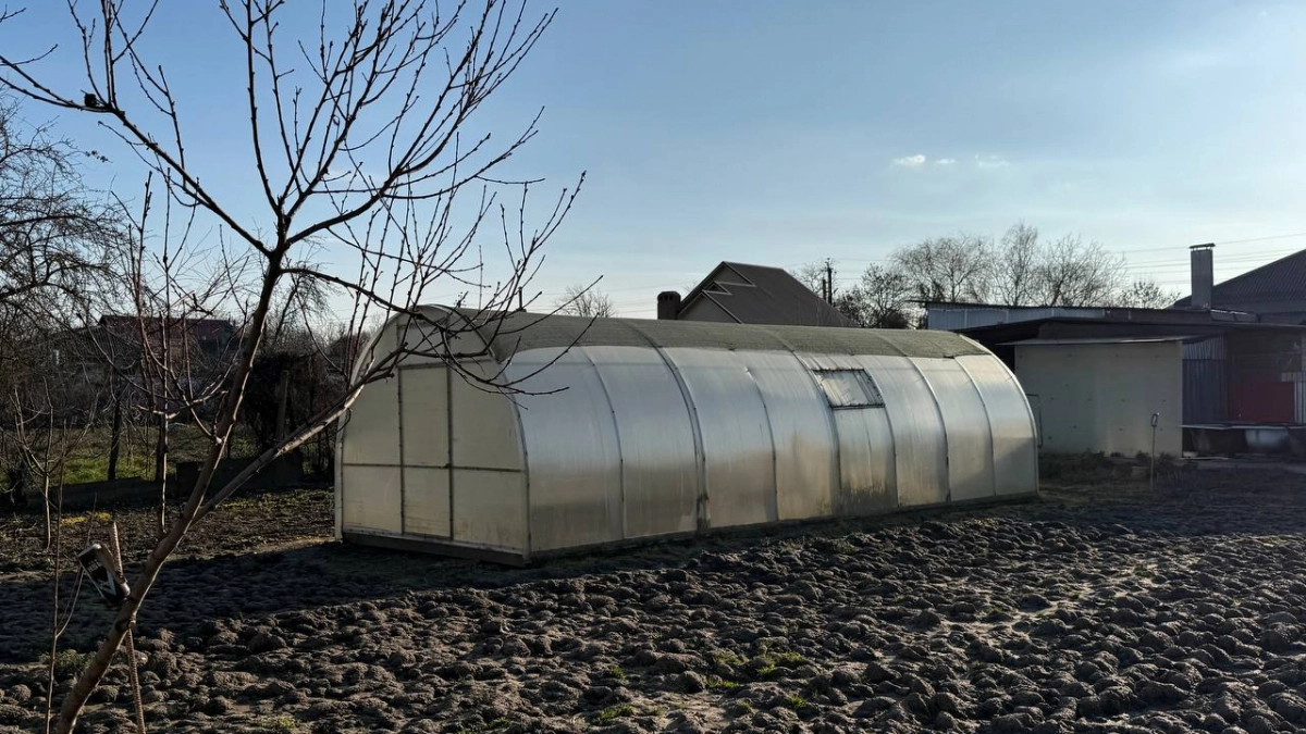 Глина превращается в пух: 10 граммов соли после 5 апреля — и земля станет мягкой, как вуаль