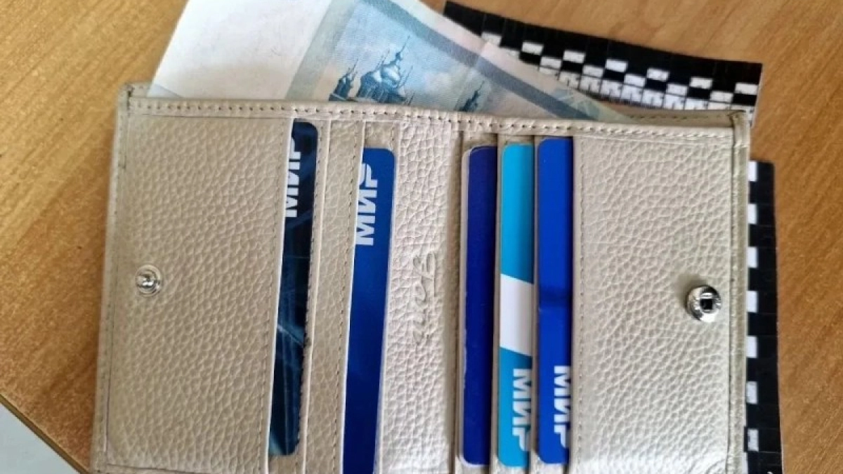 В Новороссийске приезжему грозит до 6 лет тюрьмы за кражу с банковских карт