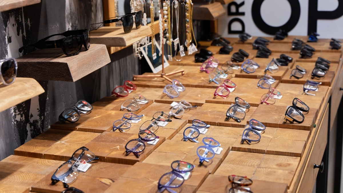 Защита от синего света: миф или необходимость для офисных работников? 