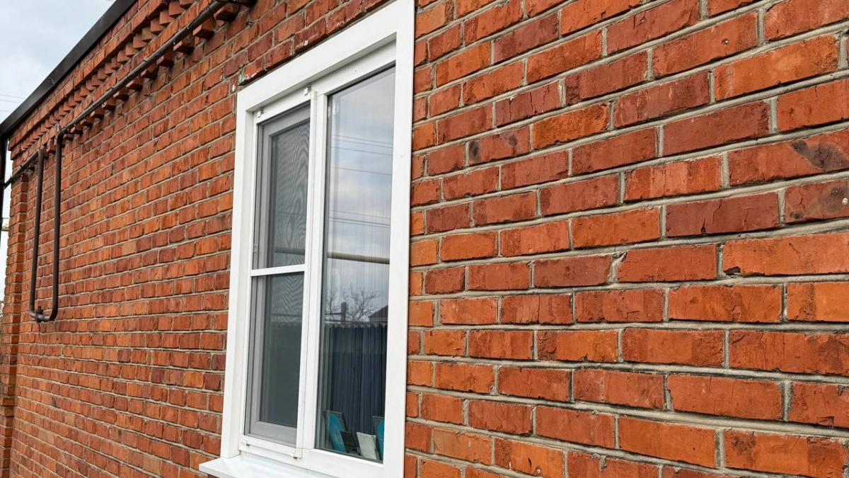 Взяла у мужа пену для бритья и вымыла окна за 20 минут: стекла сияют так, будто их нет, а пыль не садится неделями