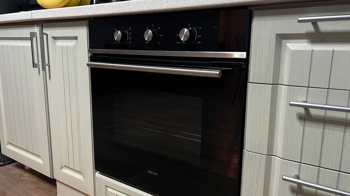 Бисквит опал, а мясо вышло подошвой: 5 смертных грехов у духовки, которые совершают даже опытные хозяйки