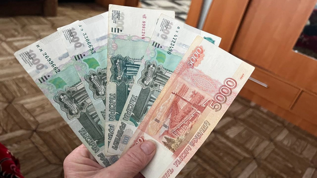 Ваши сбережения под ударом: почему ЦБ боится снижать ставку, даже когда инфляция падает