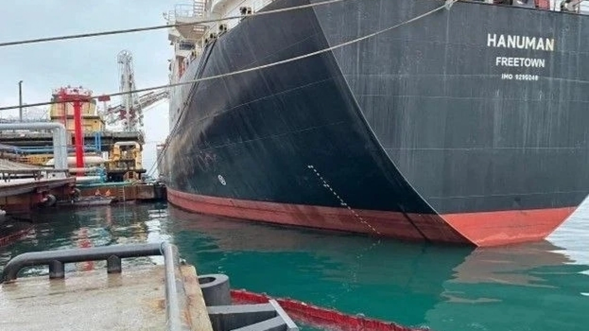 Ущерб на 40 миллионов рублей: суд арестовал судно «Hanuman» за разлив нефтепродуктов в Новороссийске 