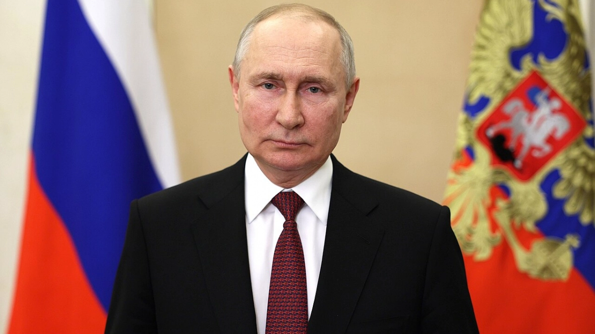 Два дня тишины: Россия объявляет перемирие на 8 и 9 мая  