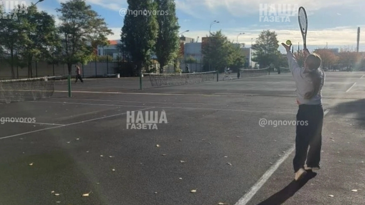 «145 детей хотят оставить без спорта»: новороссийцы просят не передавать теннисные корты в Приморском районе в частные руки