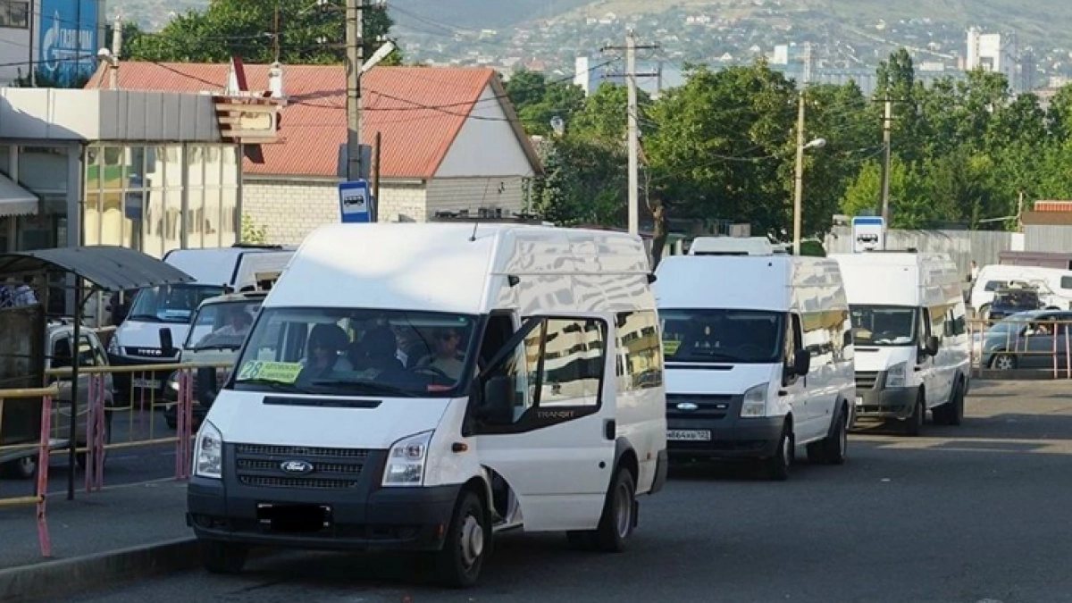 Новый маршрут и дополнительный автобус: в Приморском районе Новороссийска решают транспортные проблемы