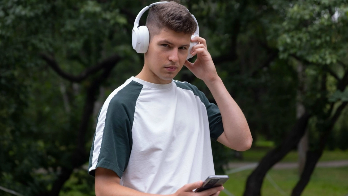 Отличникам ЕГЭ подарят мобильные номера с пятерками 