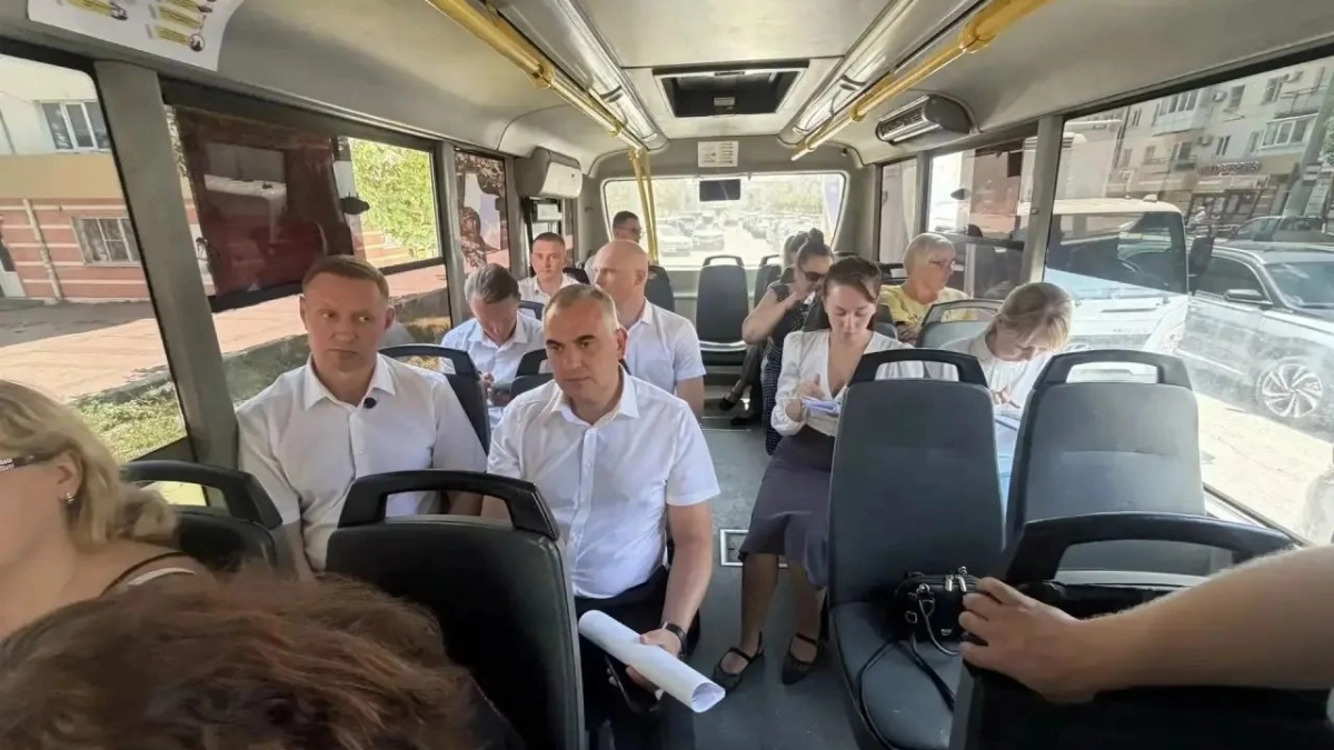 «Жарко! Так не должно быть!»: глава Новороссийска остался недоволен поездкой в автобусе