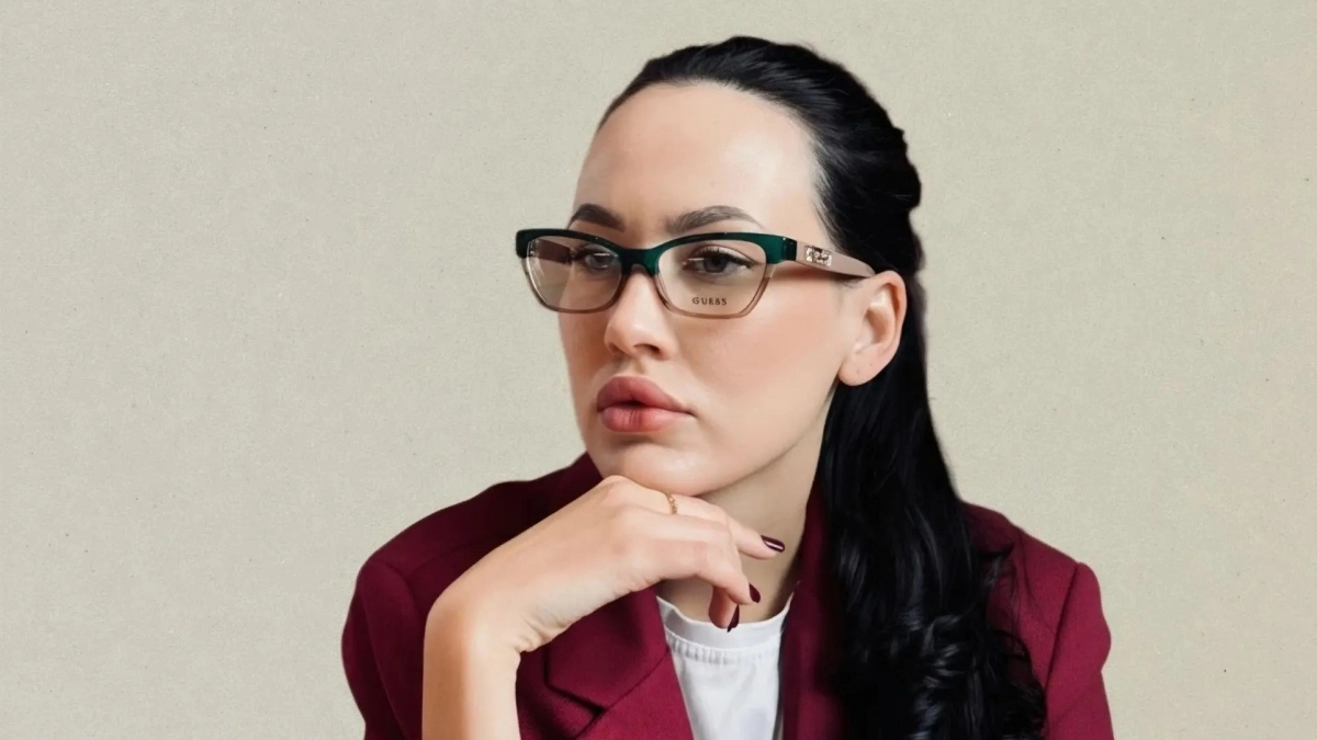 Офисный синдром в июльскую жару: как кондиционеры и экраны вредят глазам