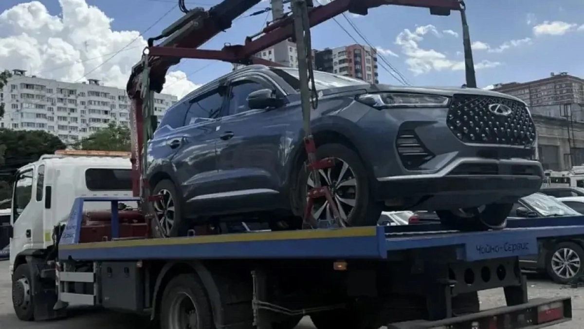 На страже порядка: более 4,5 тысяч автомобилей эвакуировали в Новороссийске с начала 2026 года