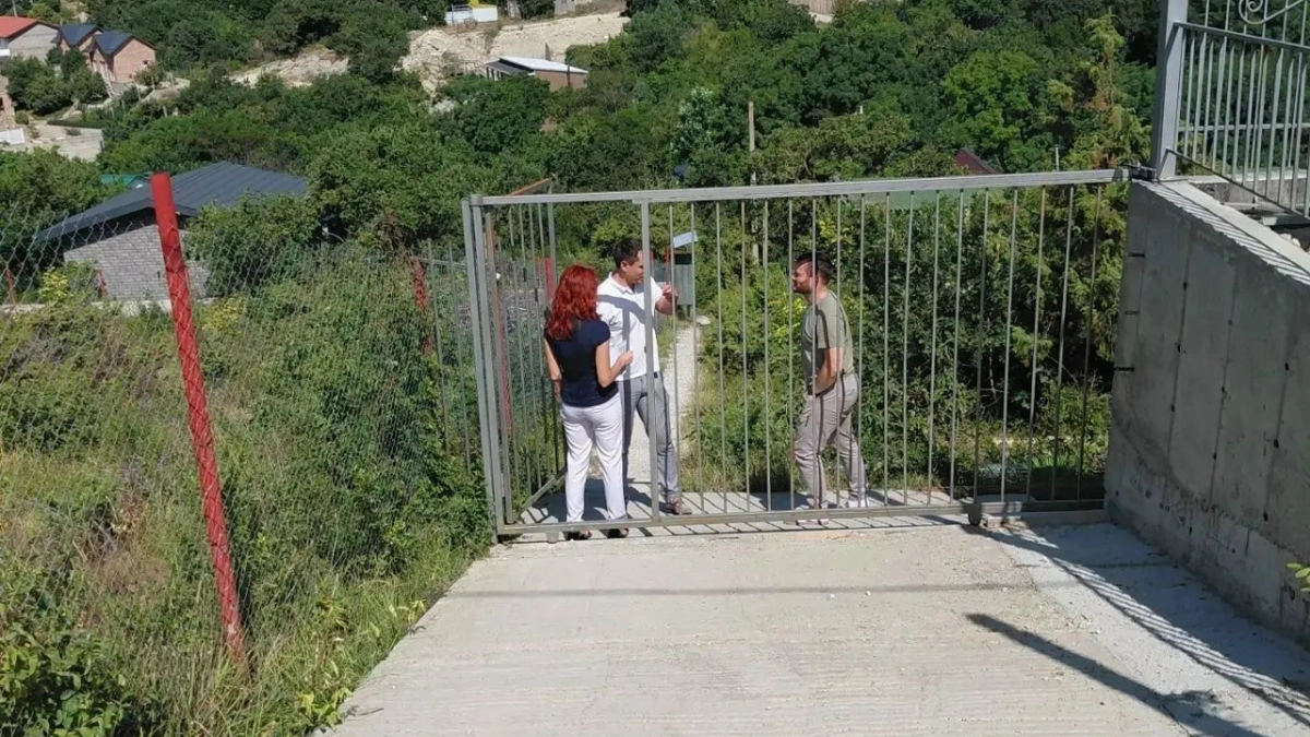 Отдых вне закона: в Новороссийске продолжается охота на нелегальные гостевые дома 