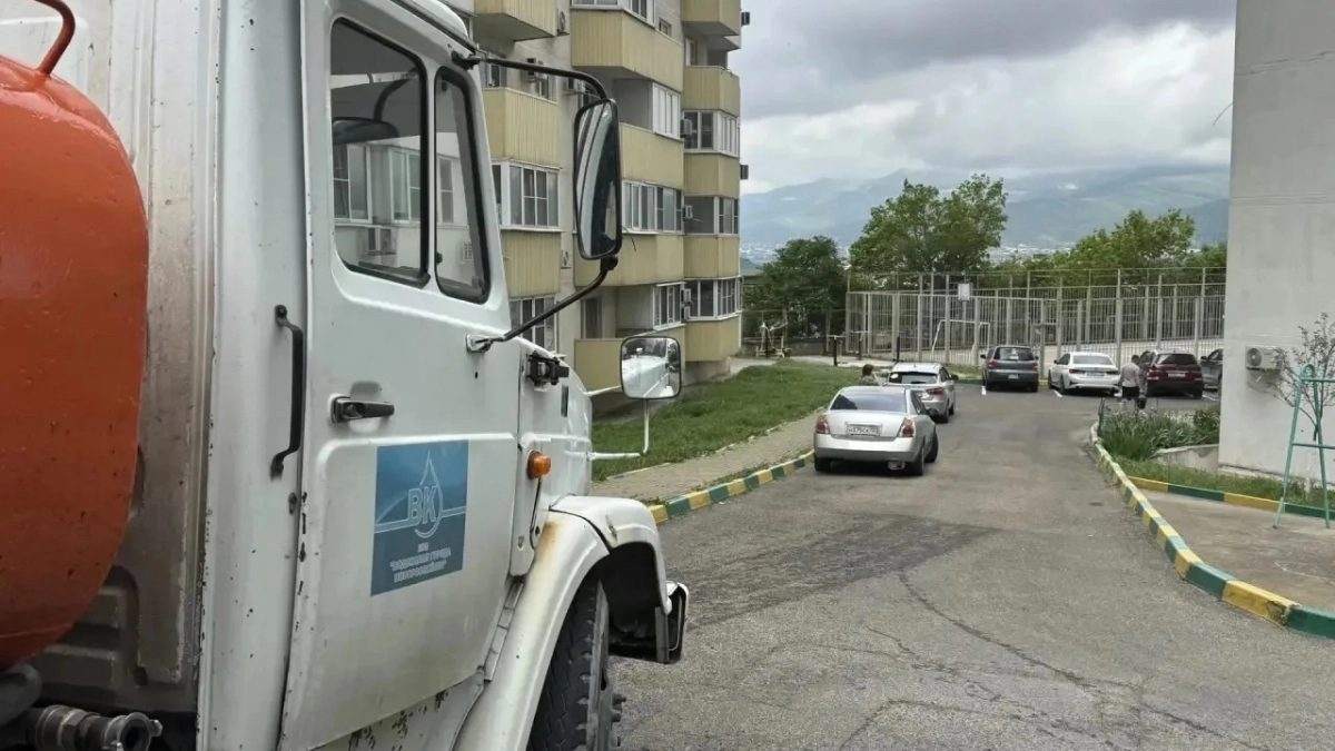 Почему в Новороссийске нет воды: трубы после атаки дронов починили, но в резервуарном парке недостаточно воды для полной подачи населению