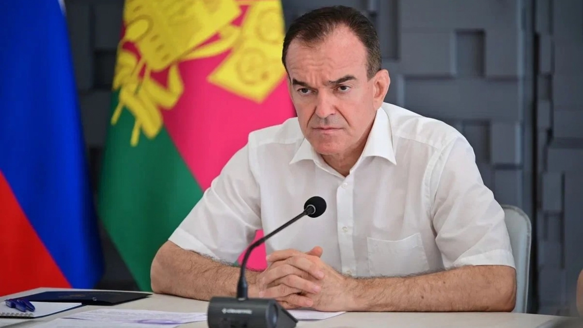 Коммунальщиков много не бывает: губернатор поручил увеличить число аварийных бригад после атаки дронов в Новороссийске 